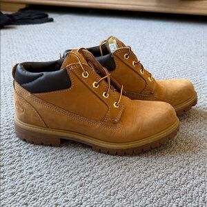 Timberland “Shortie” Wheat Nubuck Boots with Yellow and Burgundy Laces